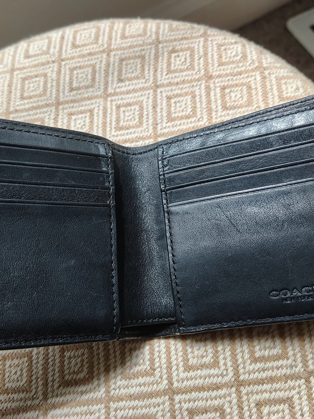 COACH  Men Black Leather Bi-Fold Wallet